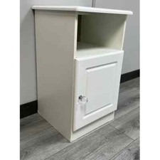 CLEARANCE - PEMBROKE WHITE